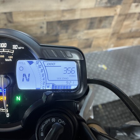 2024 Triumph Speed 400 - Phantom Black/Storm Grey thumb 0