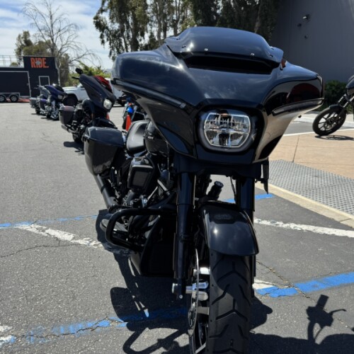 2026 Harley-Davidson® Street Glide® Vivid Black Black Trim thumb 0
