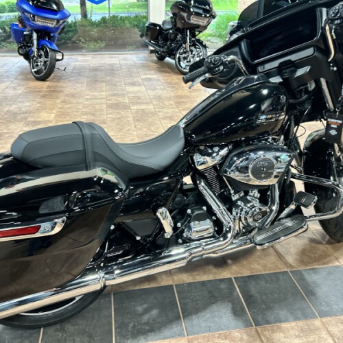  2026 Harley-Davidson® Street Glide® thumb 0