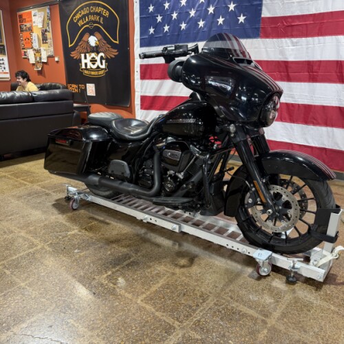 FLHXS 2019 Street Glide® Special thumb 2