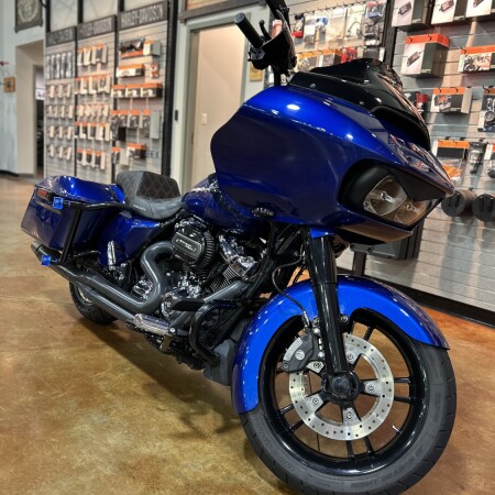 FLTRXS 2017 Road Glide® Special thumb 1