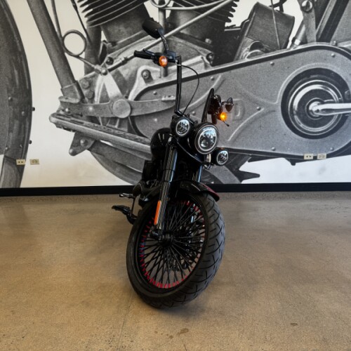 2016 Softail Slim® S FLSS thumb 1