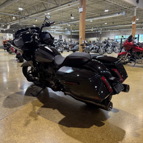 FLTRXSE 2025 CVO™ Road Glide™ thumb 1