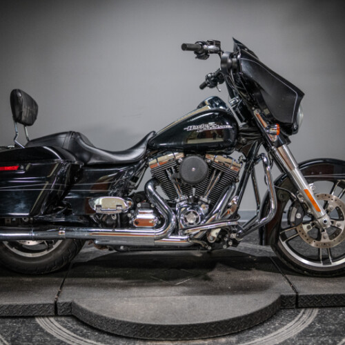 2016 Street Glide® Special (FLHXS) thumb 2