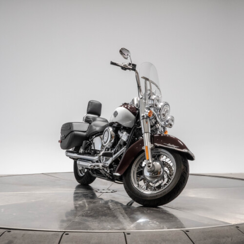 2021 HARLEY-DAVIDSON FLHC HERITAGE CLASSIC in Midnight Crimson/Stonewashed White Pearl thumb 2