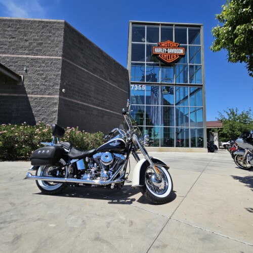  2012 Softail Deluxe 103 thumb 2
