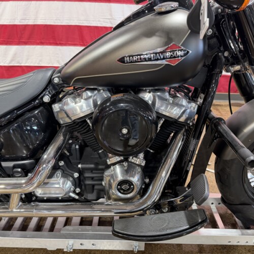 FLSL 2021 Softail Slim® thumb 0