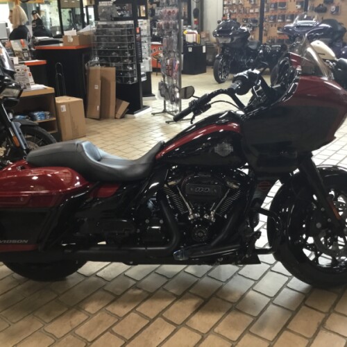 2021 Harley-Davidson® Road Glide® Special Billiard Red/Vivid Black — Black Finish thumb 3