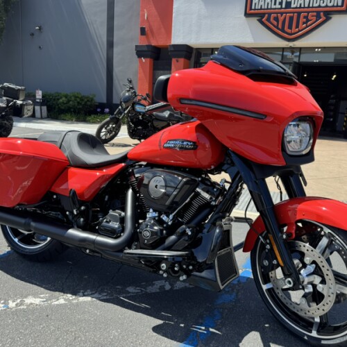 2026 Harley-Davidson® Street Glide® Blood Orange Black Trim thumb 3