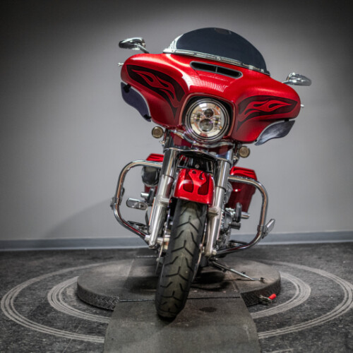 2017 Street Glide® Special (FLHXS) thumb 3