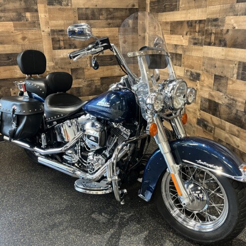2016 Harley-Davidson® Heritage Softail® Classic Custom Colour Cosmic Blue Pearl FLSTC103 thumb 3