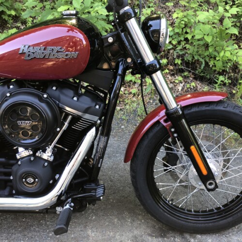 2020 Harley-Davidson® Street Bob® Billiard Red/Vivid Black thumb 3