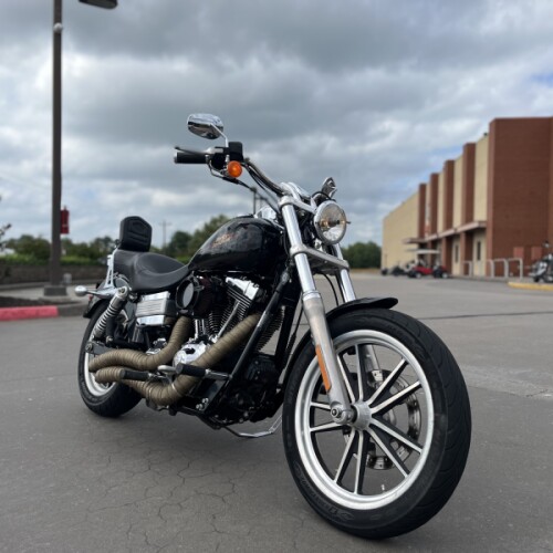 2009 Harley-Davidson® Dyna® Low Rider® BLACK PEARL 334997 thumb 3