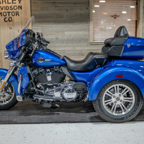 2024 Tri Glide™ Ultra (FLHTCUTG) thumb 2