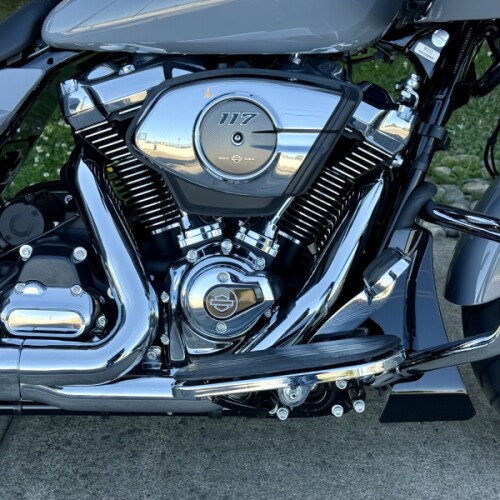 FLTRX 2026 Road Glide® thumb 1