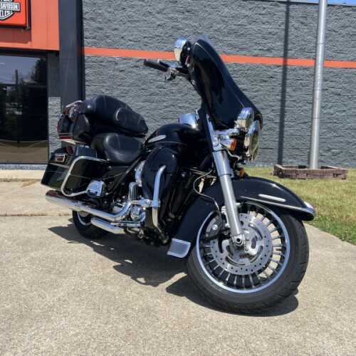 2013 Harley-Davidson® Electra Glide® Ultra Limited Vivid Black thumb 3