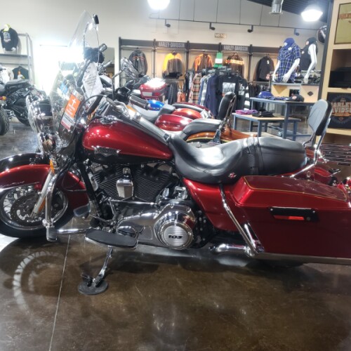 2013 Harley-Davidson® Road King® Classic Ember Red Sunglo thumb 3