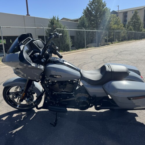 2026 Harley-Davidson® Road Glide® thumb 0
