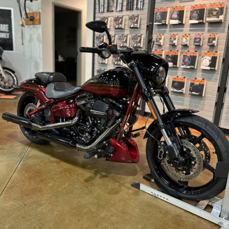 FXSE 2017 CVO™ Pro Street Breakout® thumb 0