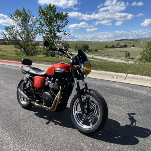 2013 Triumph Bonneville thumb 3