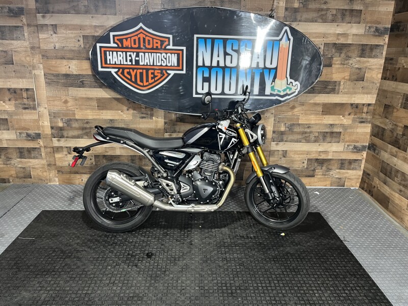 2024 Triumph Speed 400 - Phantom Black/Storm Grey