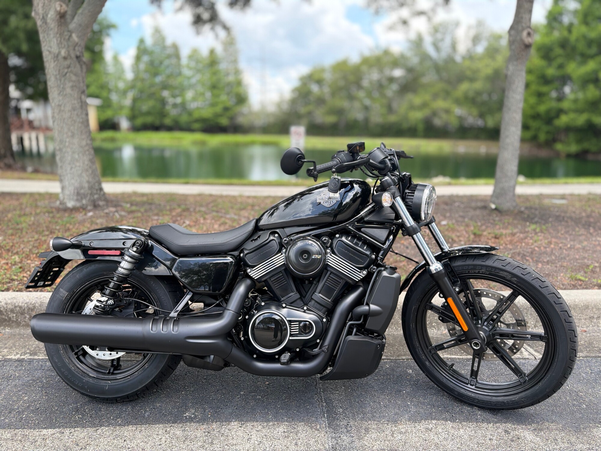 2026 Harley-Davidson® Nightster® Vivid Black Black Trim