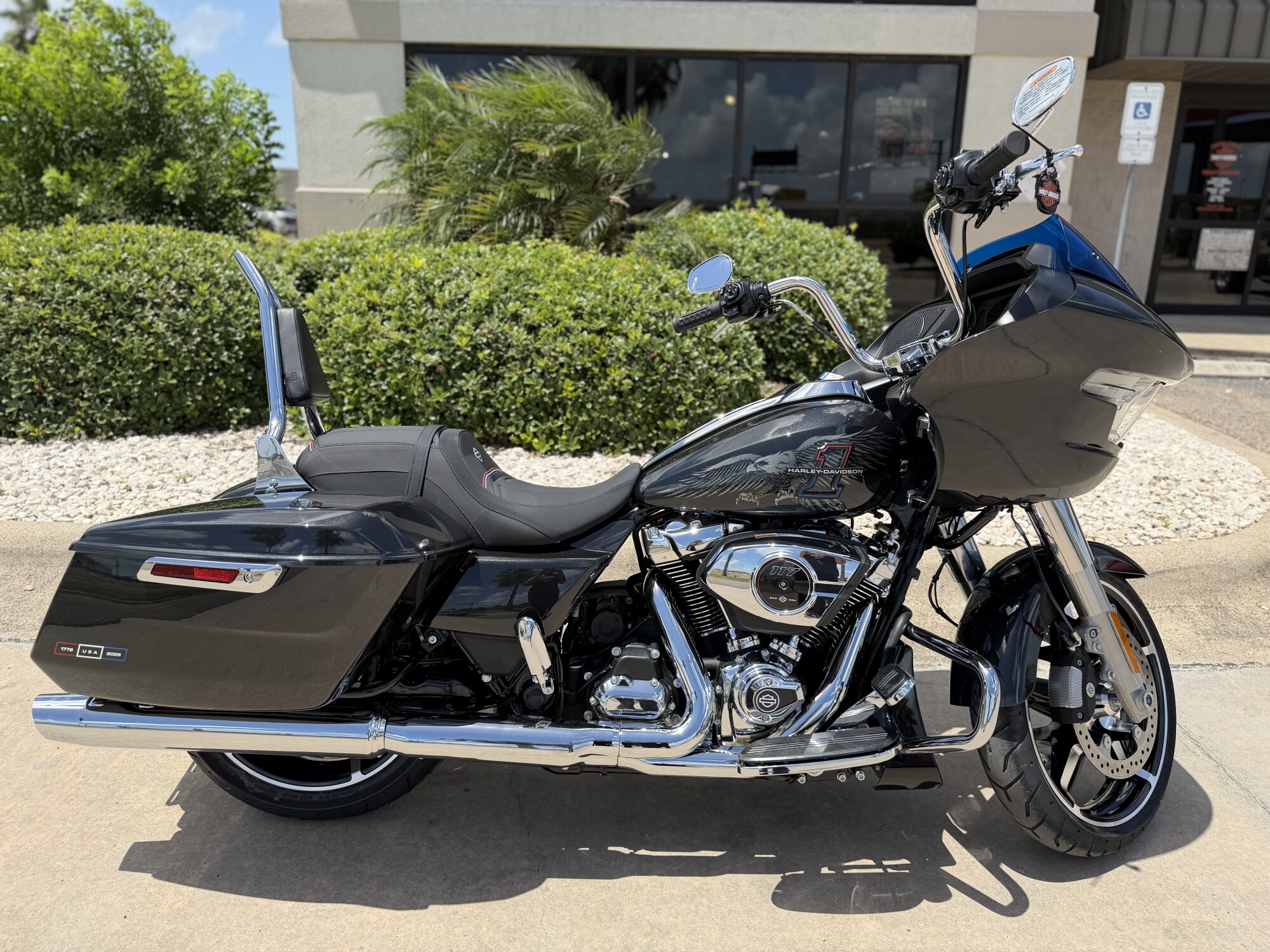 2026 Harley-Davidson® Road Glide® MIDNIGHT EMBER