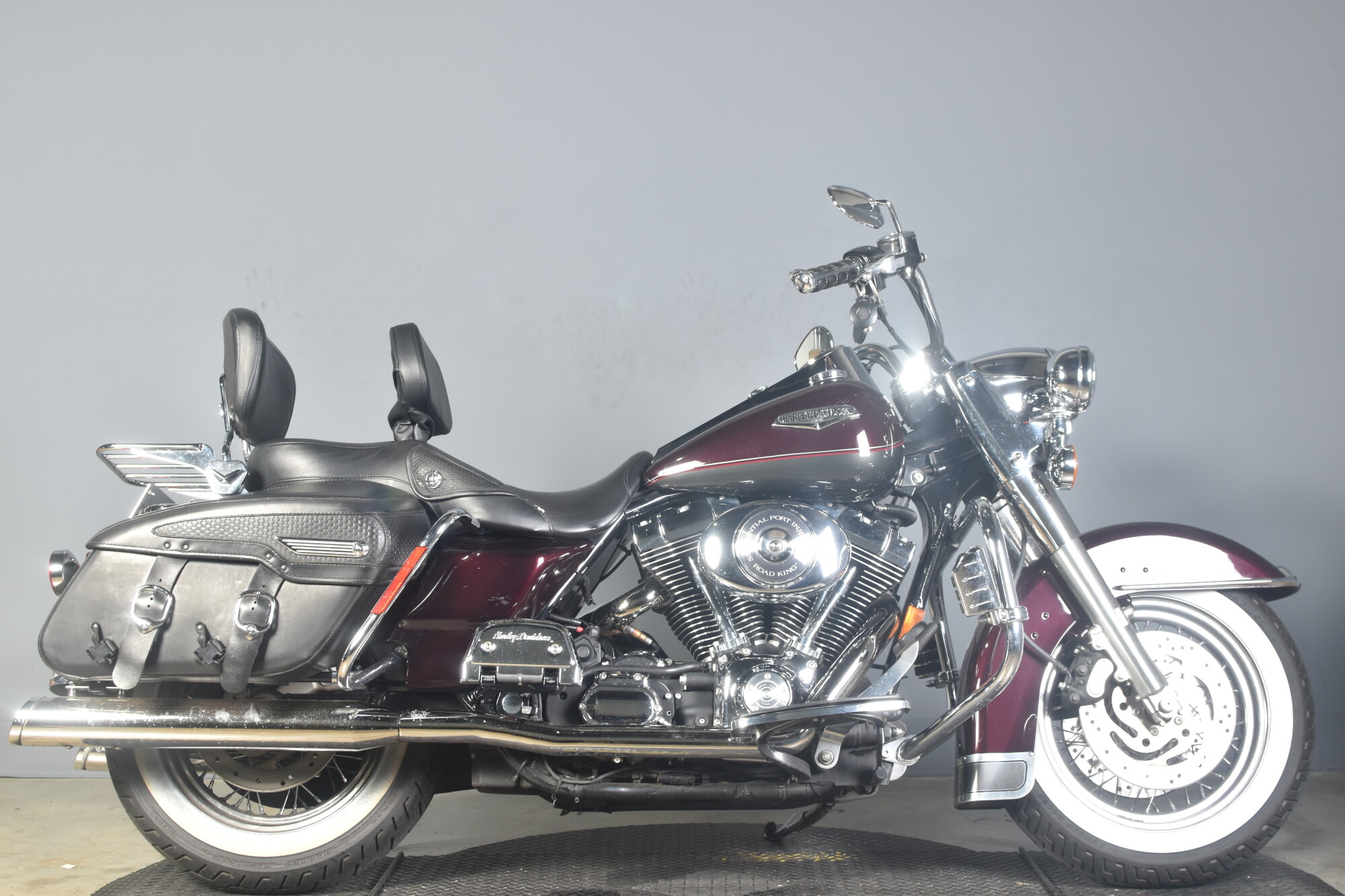 2005 Harley-Davidson® Road King® Classic Cherry Black W/ Pinstripe