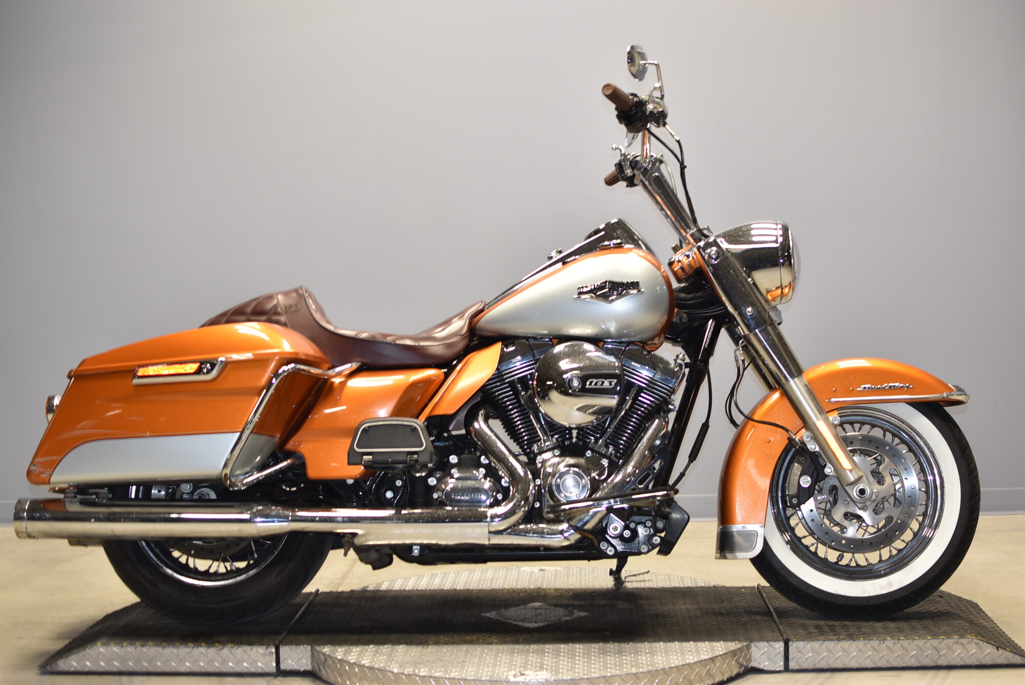 2014 Harley-Davidson® Road King® FLHR | Summit Harley Davidson®