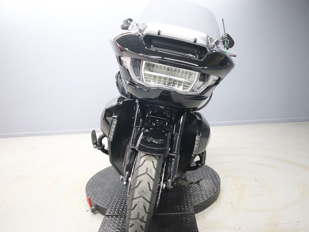 2026 Harley-Davidson® Road Glide Limited FLTRXL, photo 3