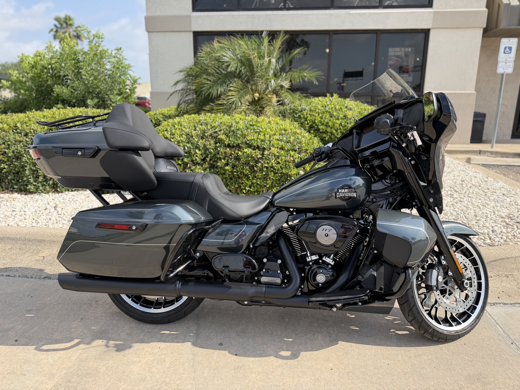 2026 Harley-Davidson® Street Glide Limited Iron Horse Metallic Black Trim
