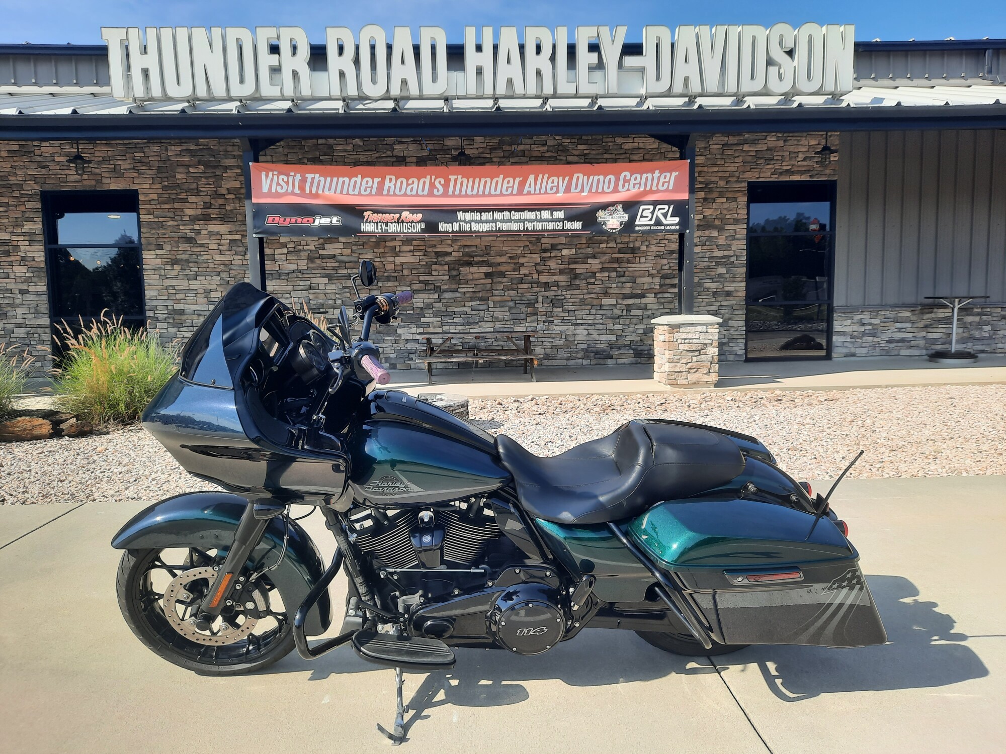 2021 Harley-Davidson® Road Glide® Special Snake Venom - Black Finish