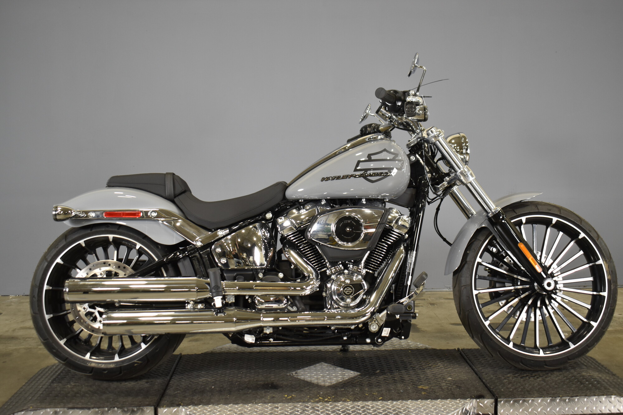 2026 Harley-Davidson® Breakout FXBR | MotorCity Harley-Davidson®