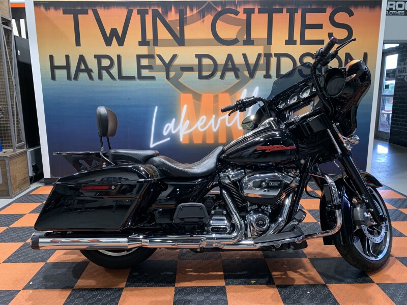 2017 Harley-Davidson Street Glide Special FLHXS