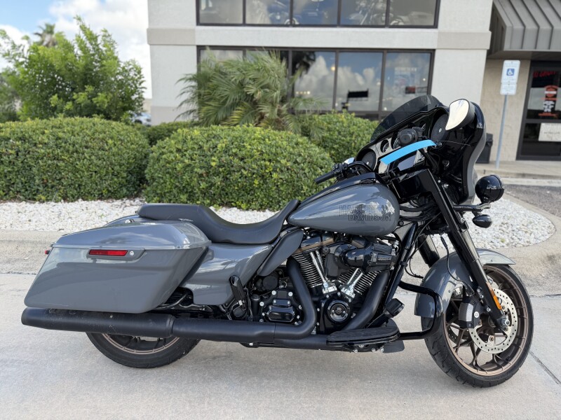 2022 Harley-Davidson® Street Glide® ST Gunship Gray