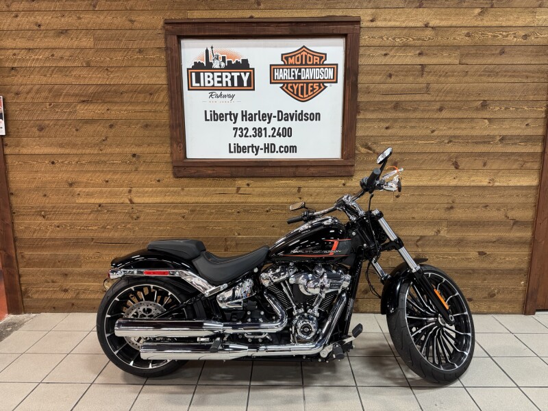 2023 Harley-Davidson® Breakout® Vivid Black FXBR