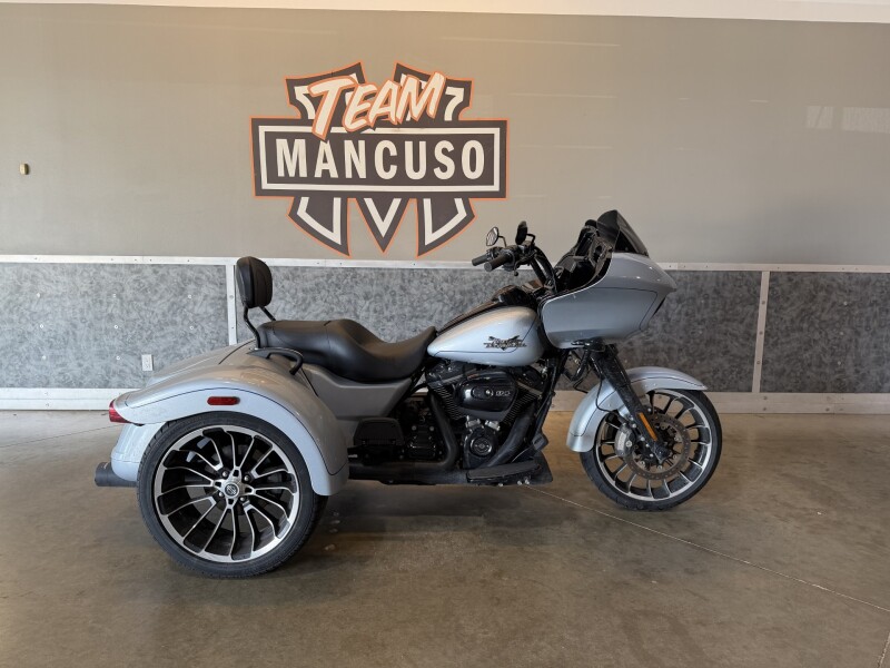FLTRT 2024 Road Glide 3
