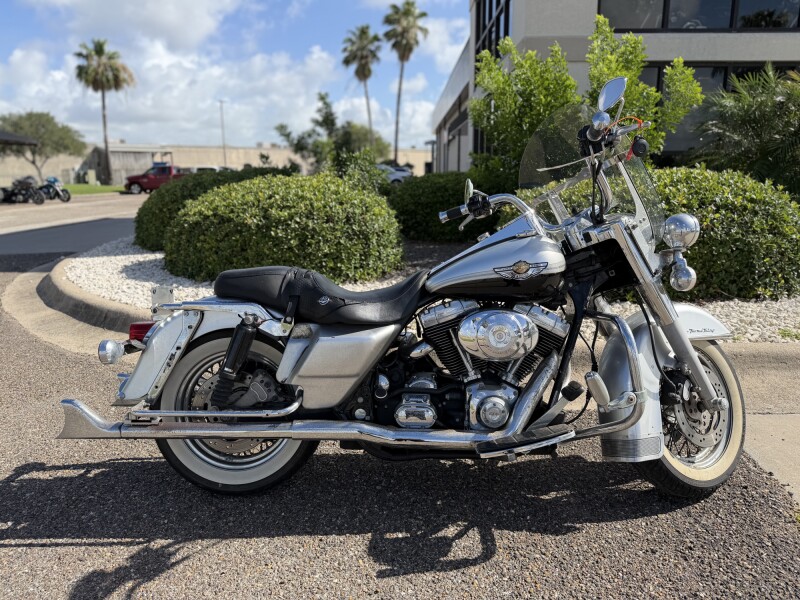 2003 Harley-Davidson® Road King® Classic SILVER/BLACK