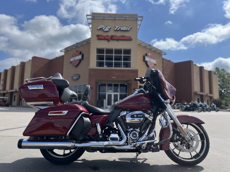 2020 Harley-Davidson® FLHX Street Glide® Stiletto Red 673201
