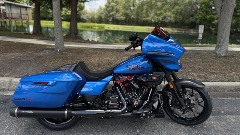 2026 Harley-Davidson® CVO Street Glide ST Electric Coast