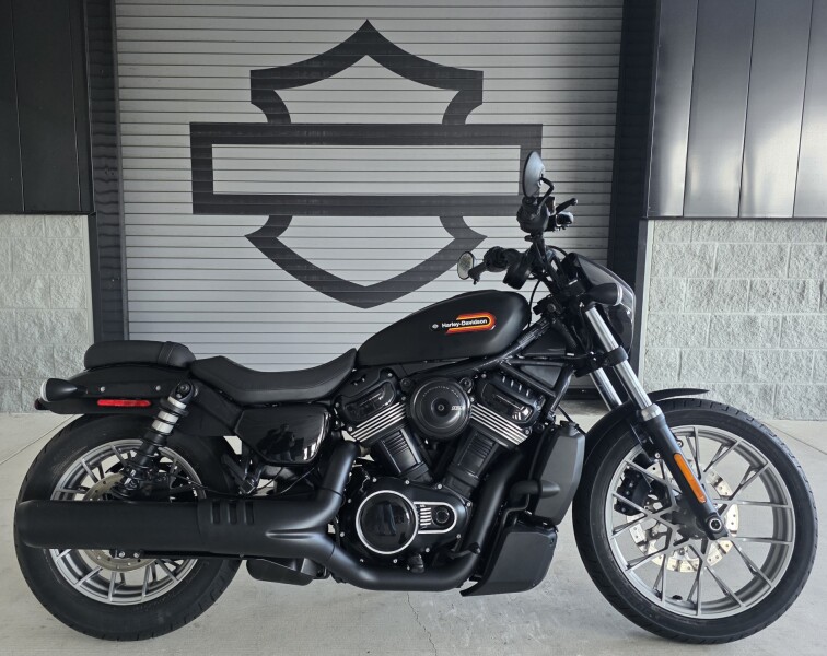 2026 Harley-Davidson® Nightster® Special Black Denim Black Trim