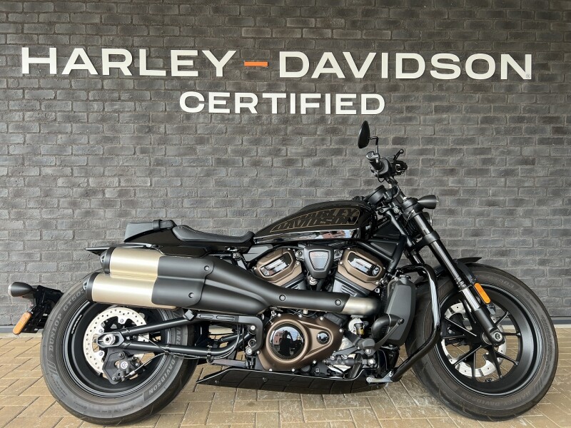 2022 Harley-Davidson® Sportster® S Vivid Black