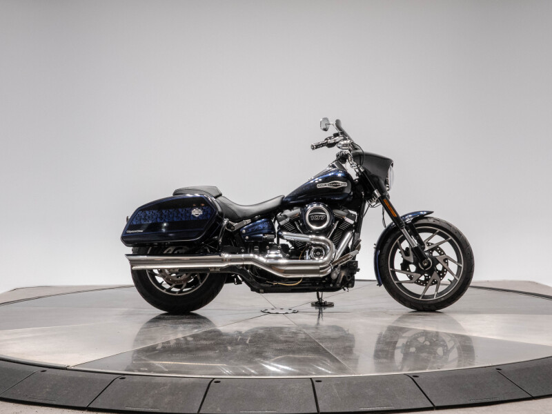 2019 HARLEY-DAVIDSON FLSB SPORT GLIDE in VIVID BLACK