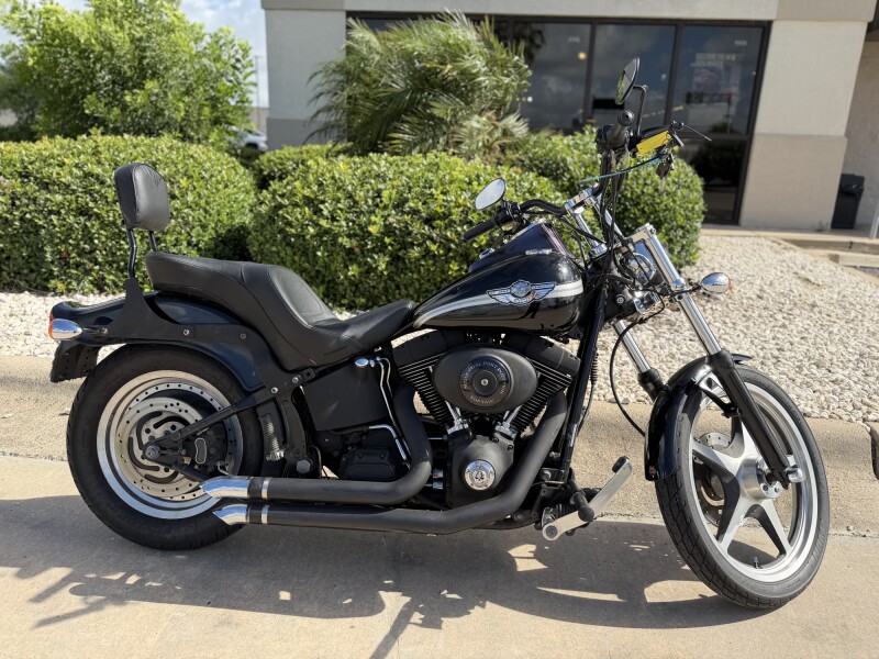 2003 Harley-Davidson® Night Train® VIVID BLACK