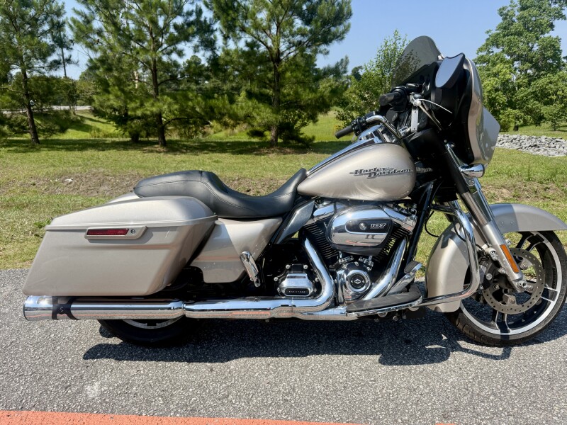 2018 Harley-Davidson Street Glide FLHX 