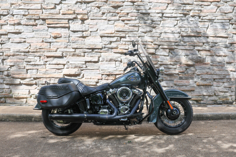 2025 Harley-Davidson® Heritage Classic FLHC