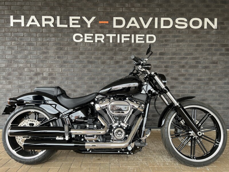 2022 Harley-Davidson® Breakout® 114 Vivid Black