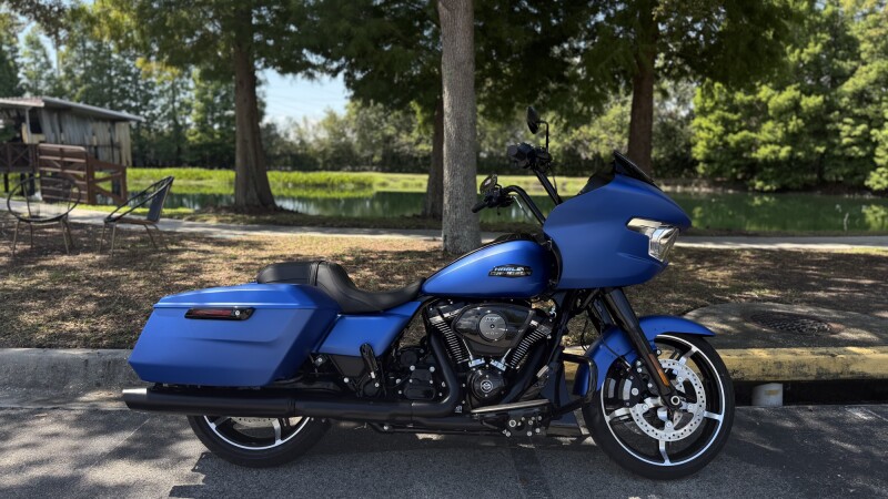 2026 Harley-Davidson® Road Glide® Aurora Blue Denim Black Trim