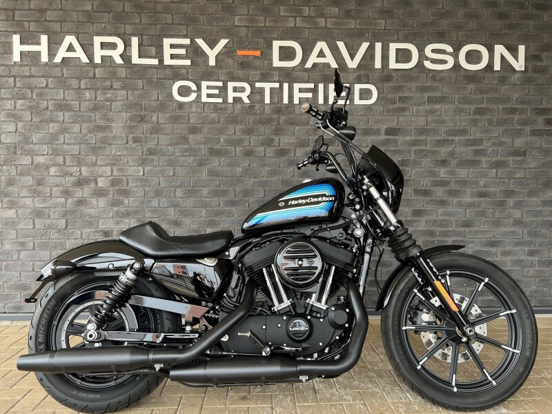 2018 Harley-Davidson® Iron 1200™ Vivid Black