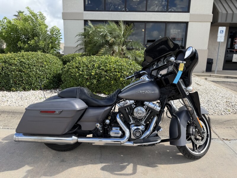 2016 Harley-Davidson® Street Glide® Special Charcoal Denim